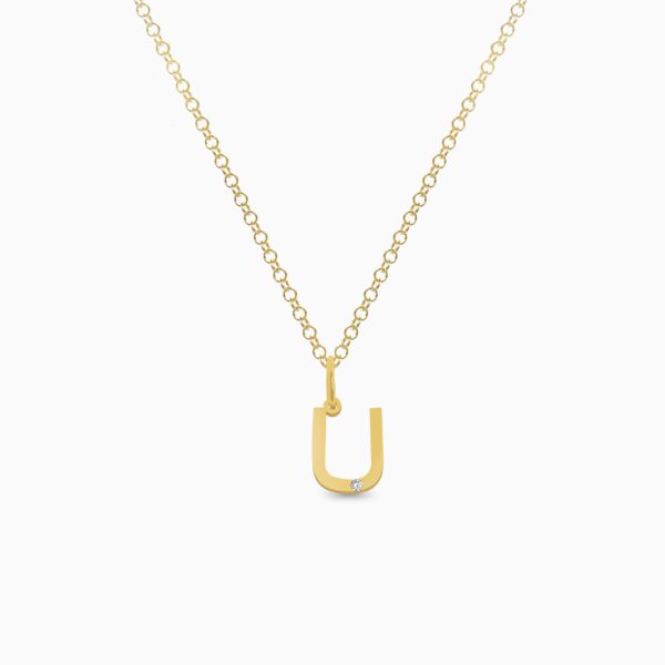 Dije en oro amarillo de 18K letra U moderna con brillante Hot on Sale